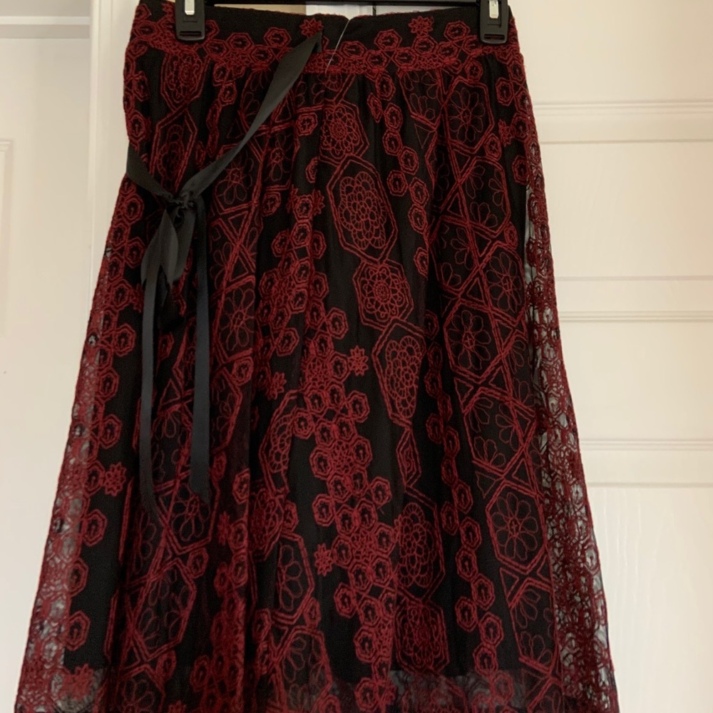 Joe Benbasset Black and Red Skirt